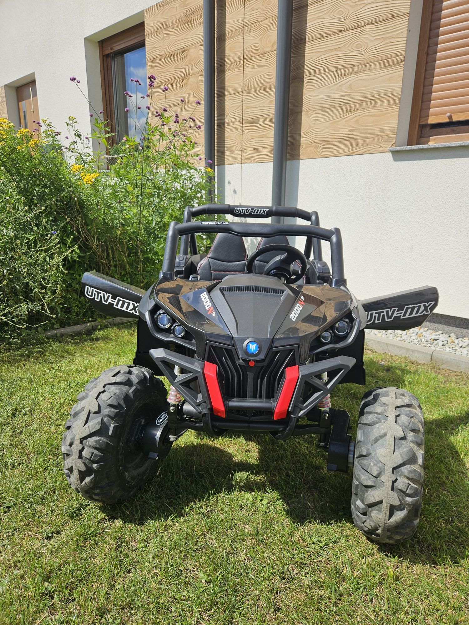 Buggy, samochód elektryczny 4x4 2 os.