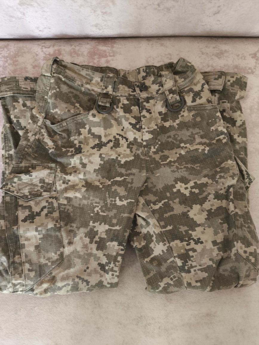 Продам комплект военной формы