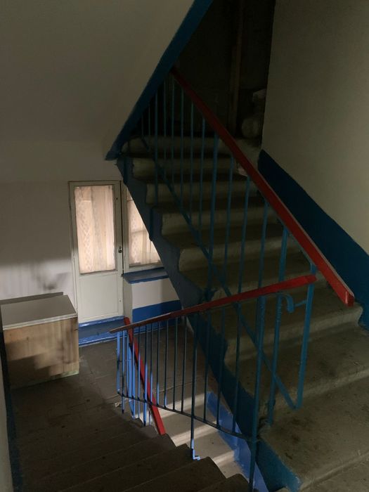 Продам 1 кімнатну в центрі Ріхтера