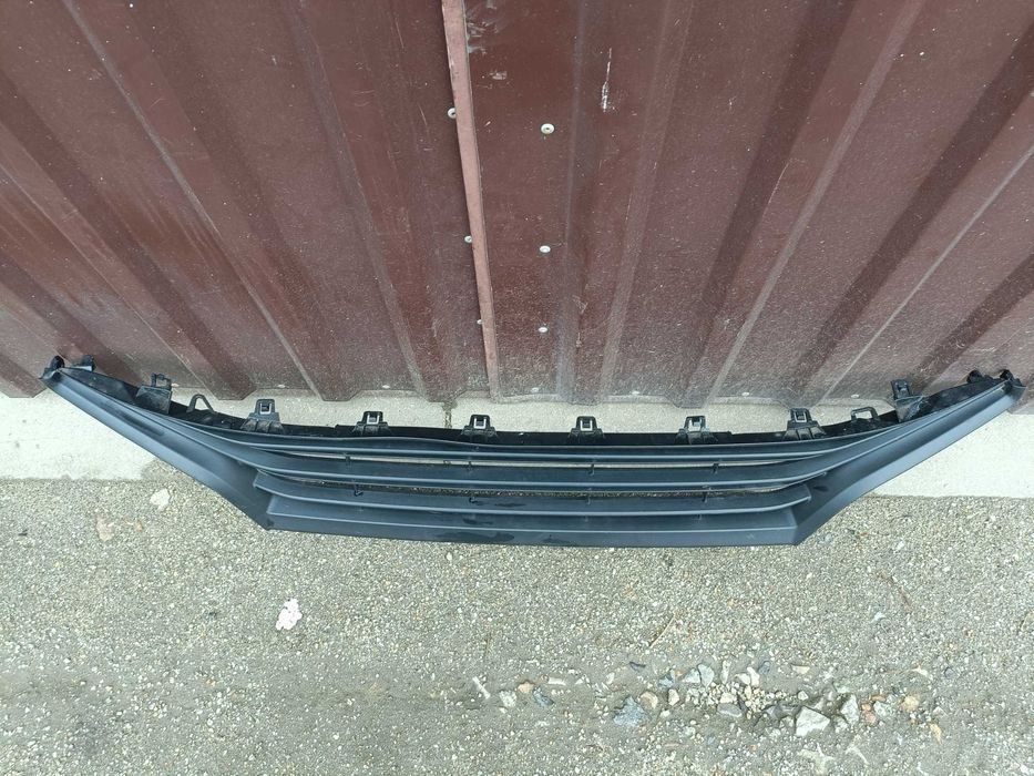 Toyota Yaris IV kratka zderzaka atrapa grill cała 20-24