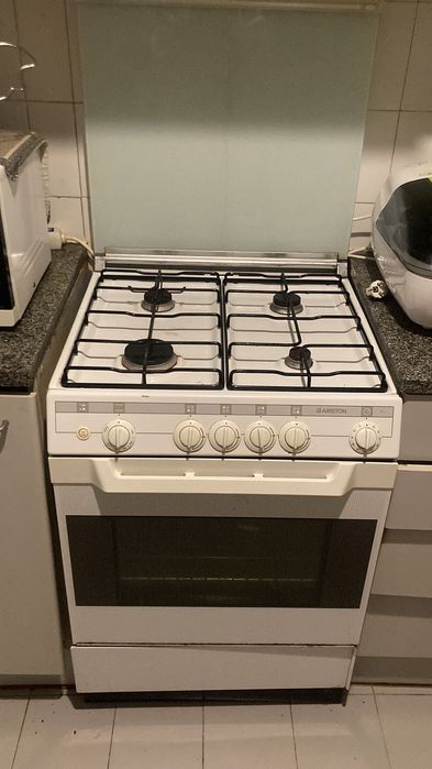 Fogão 4 bocas ariston