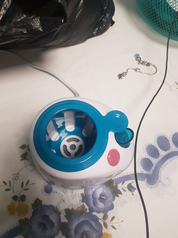 Aquecedor para biberons da marca Badabulle.