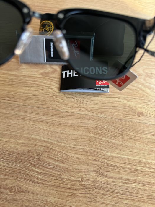 Óculos de sol RayBan em Otimo estado