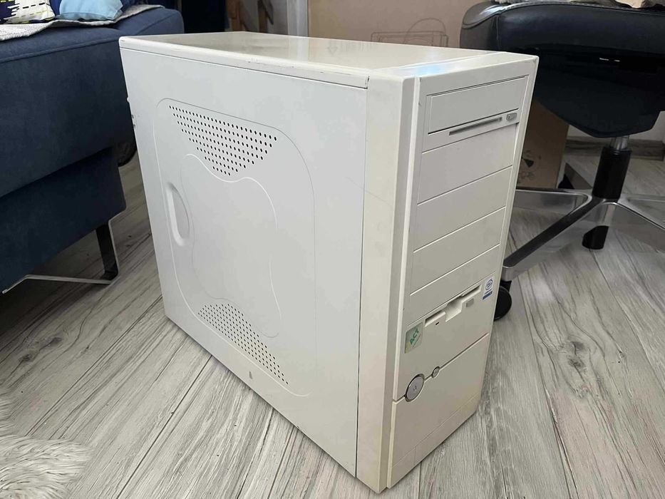 Komputer Retro, Celeron D S478, 1,5GB Ram DDR, RX9250