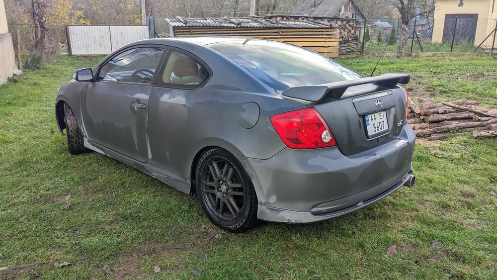 Продам авто Scion (toyota) tc 2005 (2.4 atm).