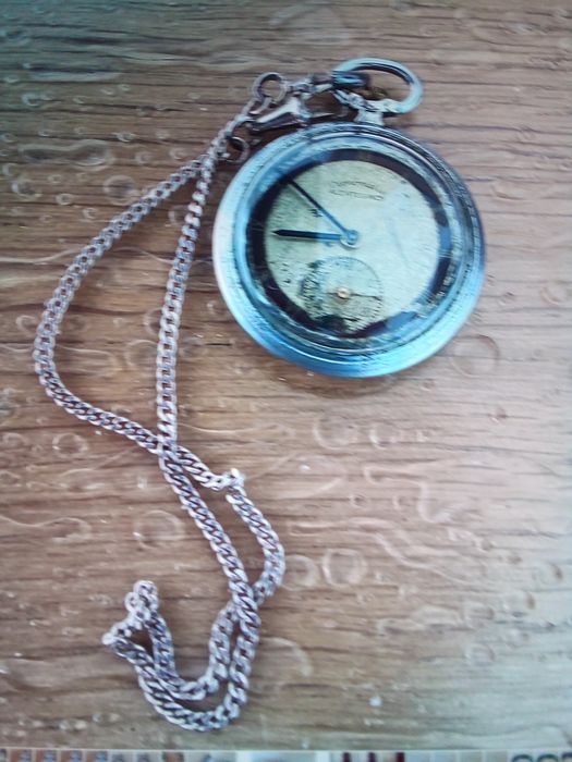 Vendo relogio de bolso muito antigo com mais de 100 anos uma reliquia