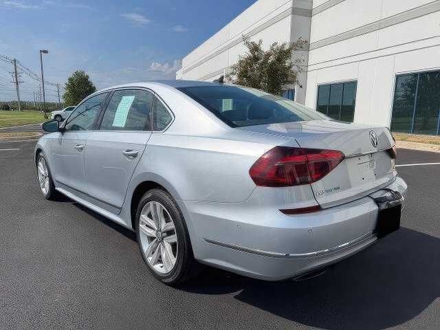 2017 Volkswagen Passat V6 SEL Premium