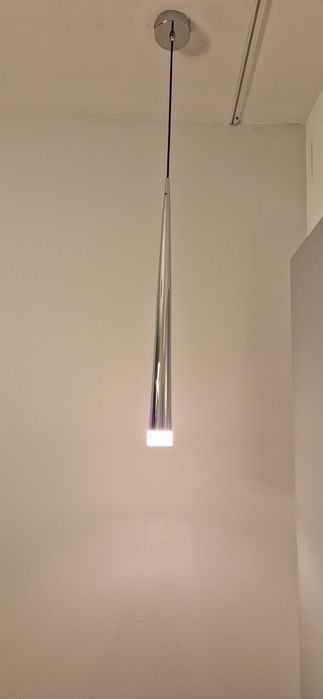 Zestaw dwóch lamp sufitowych zwisających, salon, sypialnia