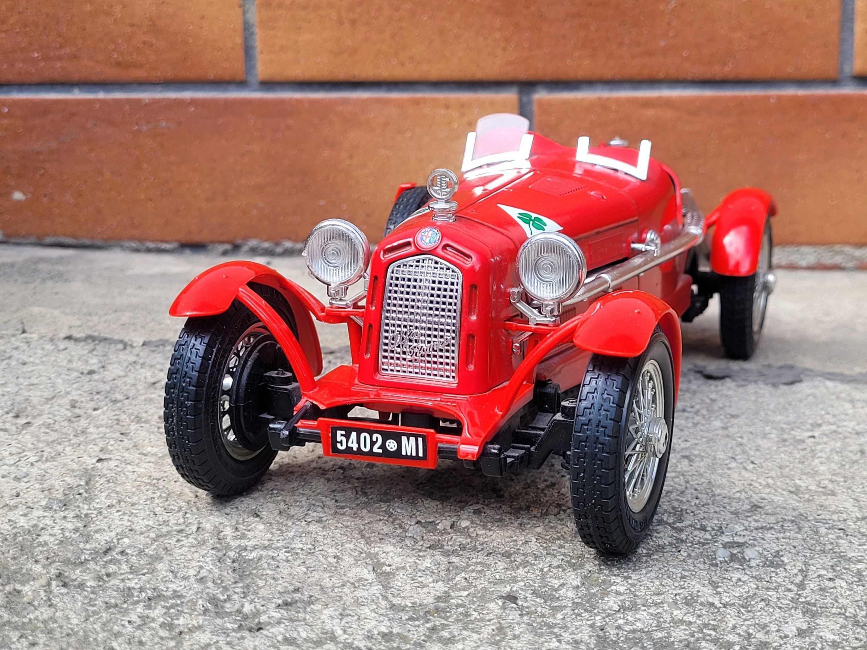 Kolekcja modeli 1:18 Bburago Alfa Romeo Monza 2300 Unikat