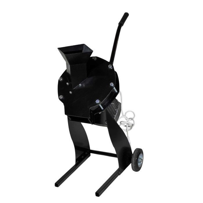 Подрібнювач гілок до 5 см, 220В, 3 кВт щепоріз, щепорез