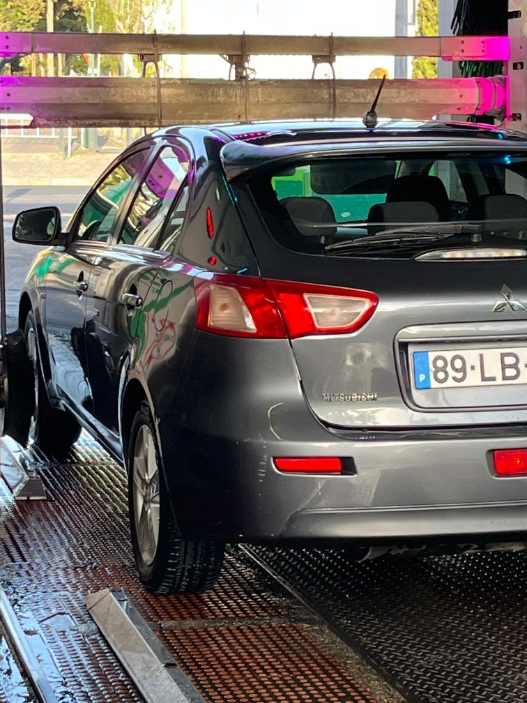 Mitsubishi lancer sportback
