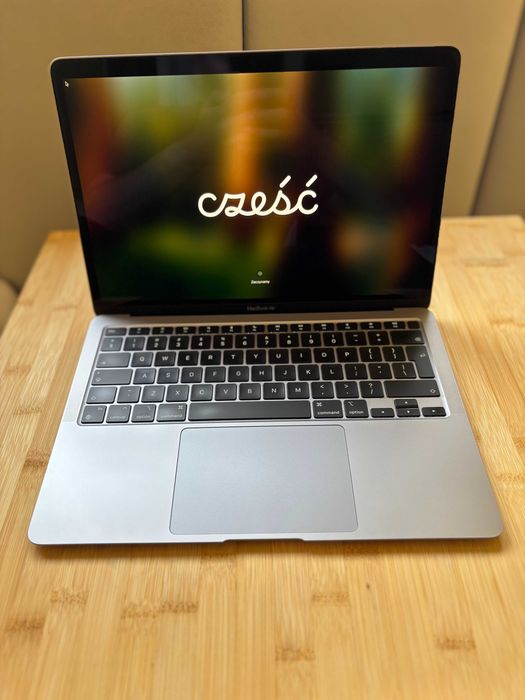 MacBook Air M1 16GB RAM 512GB SSD Space Gray - super stan