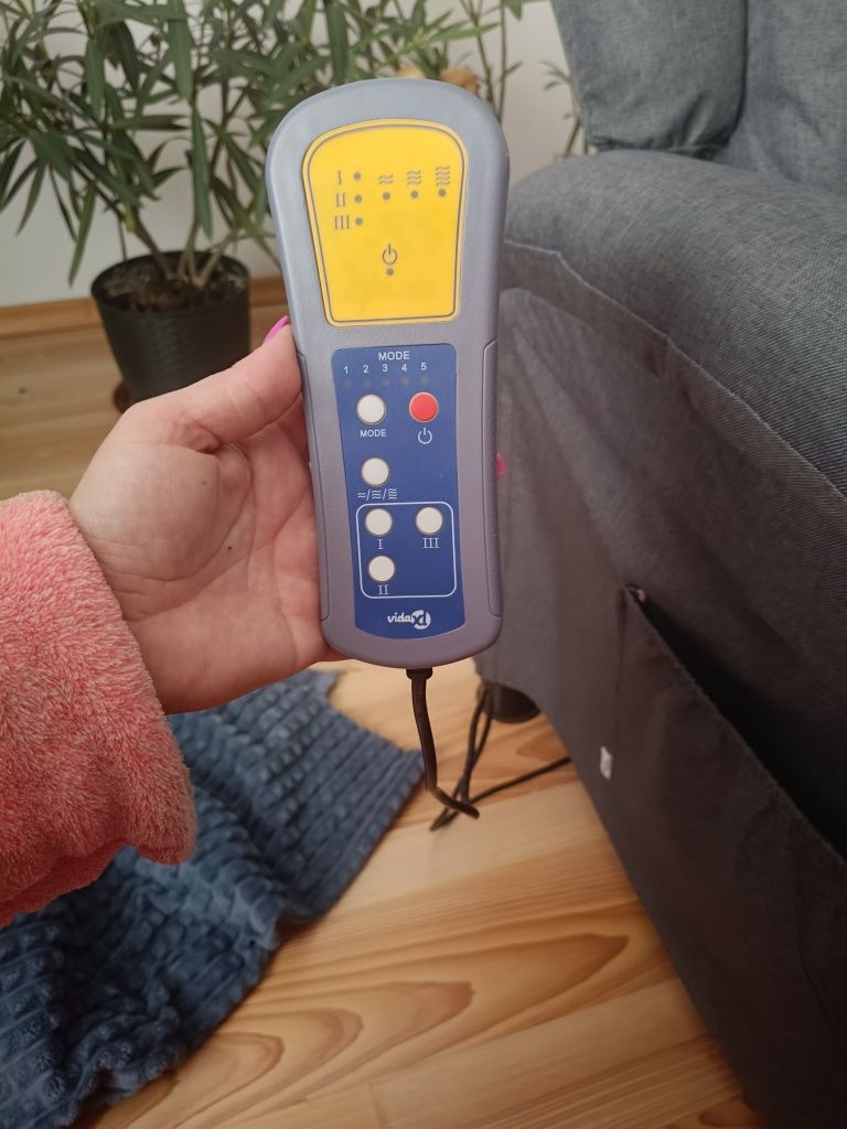 Fotel rozkładany z masażem