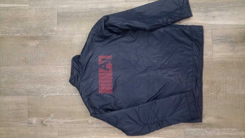 Куртка фірмова демісезонна  "Armani ", оригінал, з США, на 9-11 років.