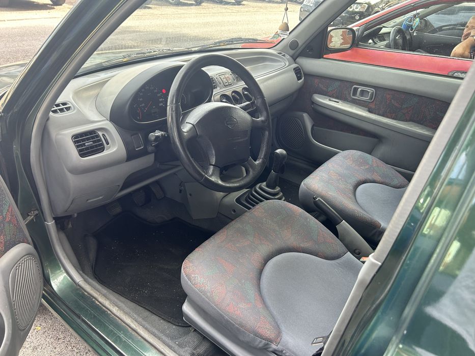 Nissan micra 1.3 baixa quilometragem