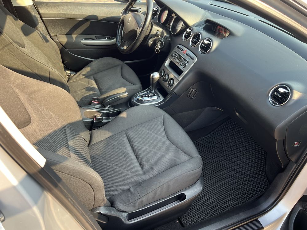 Peugeot 308 2008 рік Автомат.