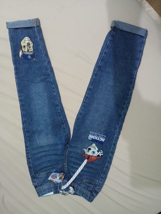 NOWE Spodnie jogger jeansy chłopięce 122 psi patrol Sinsay