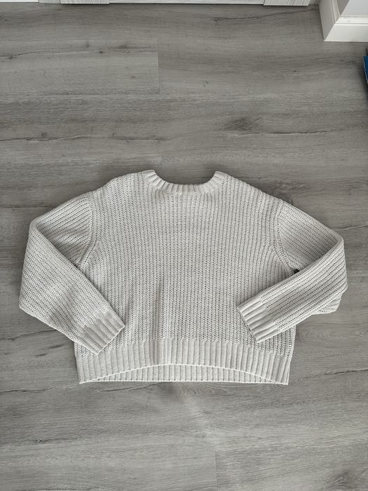 Sweter biały damski Bershka, sweterek biały