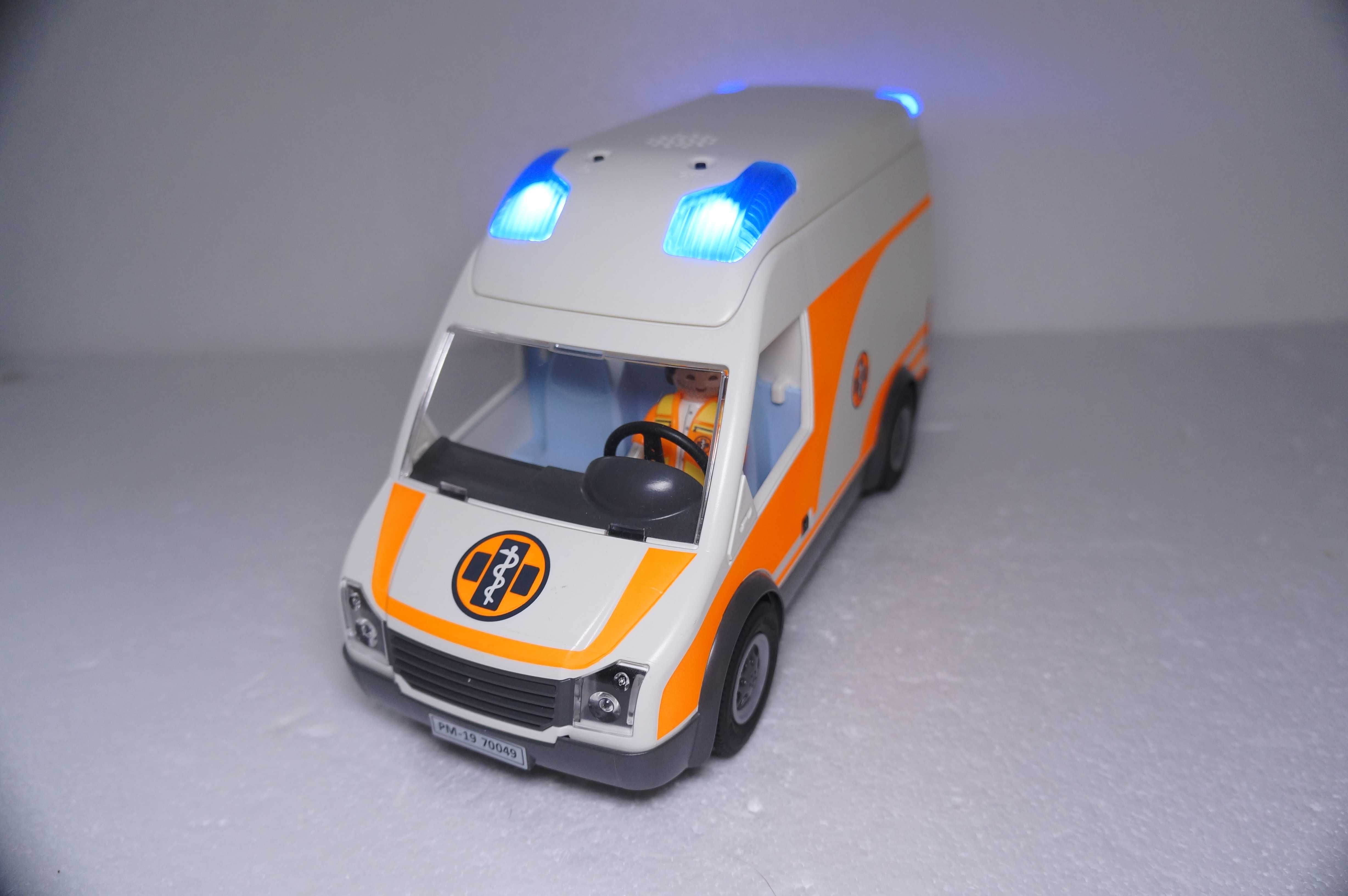 Playmobil 974 Pogotowie Karetka Ambulans NOWY model Światło i Dźwięki