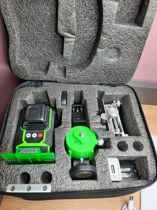 Laser 3D 360° 12 linii Profesjonalny Przenośny