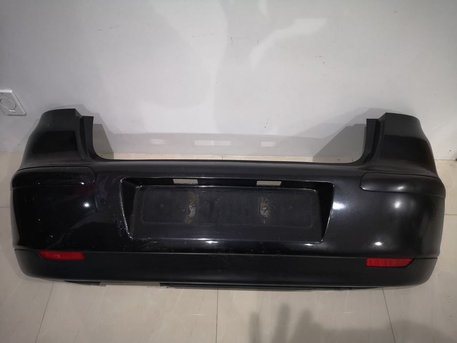 Parachoques trazeiro Seat Ibiza 6L