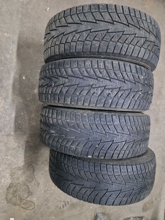 215/60/R16 Hankook W616 комплект по 5/7мм 2021 год .Корея