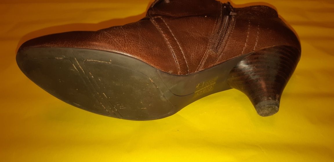 Skórzane botki r.41 Nine West