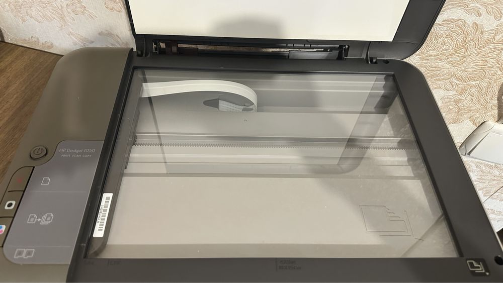 Принтер HP deskjet 1050