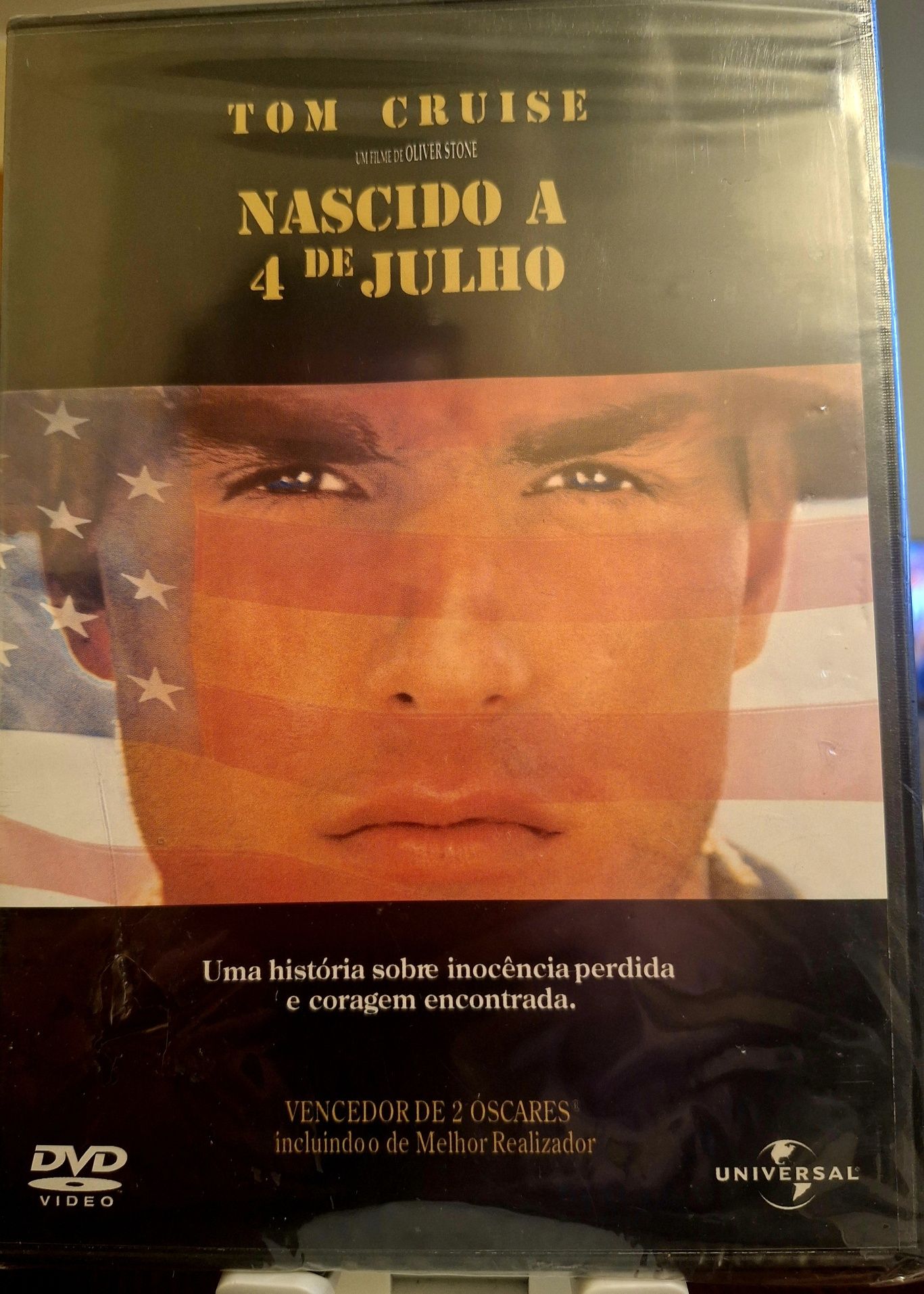 DVD Nascido a 4 de Julho ''Novo com Película''