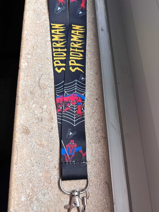 Fita Porta-Chaves / Porta-Cartões – Spider-Man Clássico