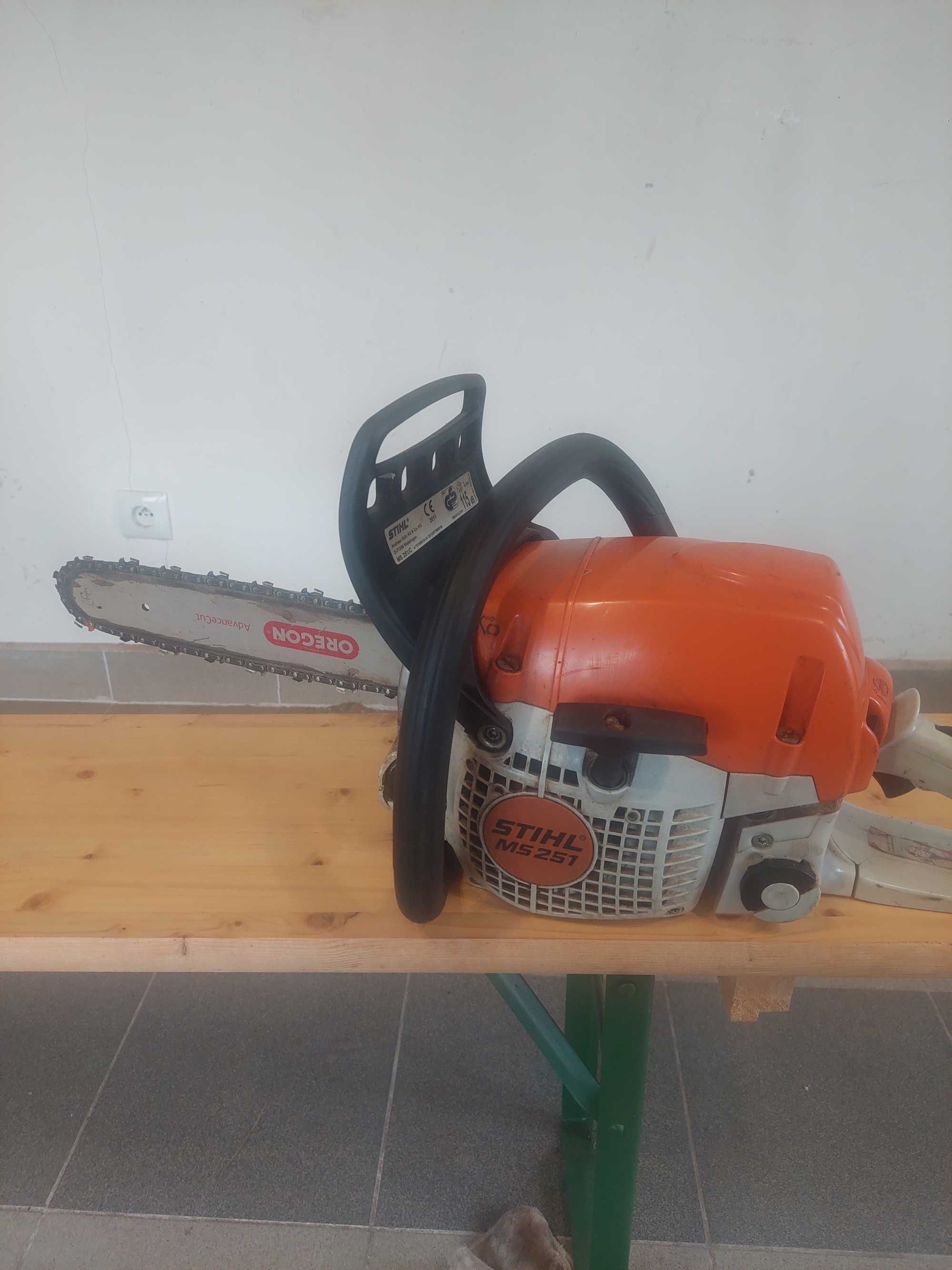 Pilarka spalinowa STIHL MS251