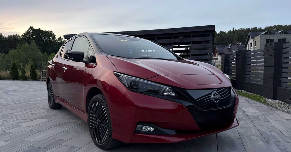 Nissan Leaf      2022