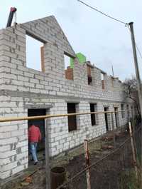 Будівництво та ремонт будинків стройка фундамент відновлення паркани