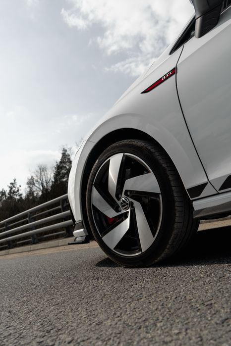 Felgi z oponami golf vw 5x112