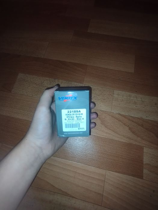 Продам поршень VERTEX