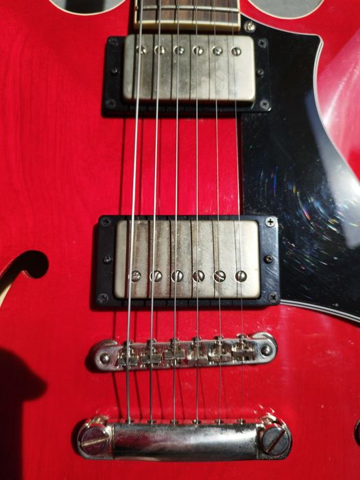 Gitara elektryczna semi hollow body Cort