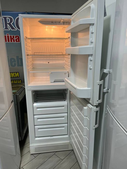 Холодильник Electrolux 170 cm,привезений з Європи