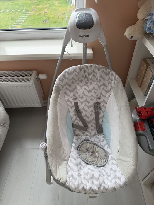 Дитяче крісло гойдалка