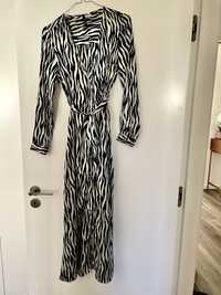 Vestido comprido, padrão tipo zebra