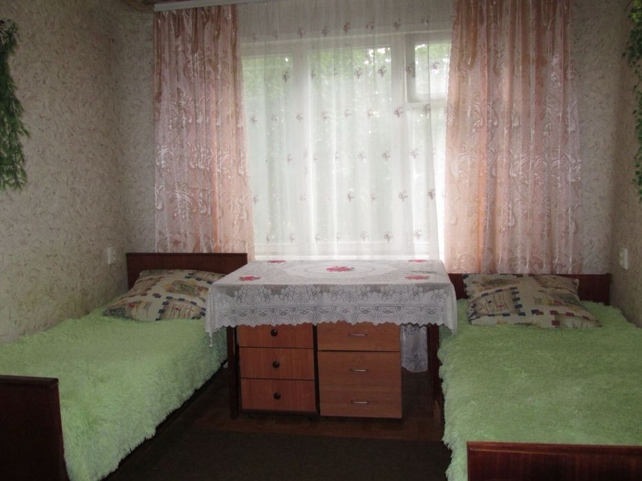 Квартира однокімна подобово.