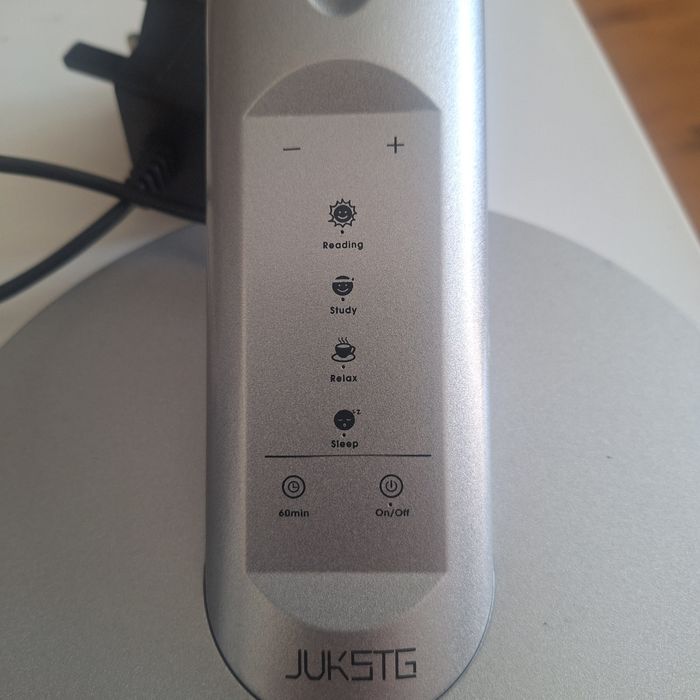 Lampka biurkowa dotykowa led