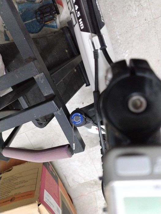 Bicicleta todo terreno, como nova.