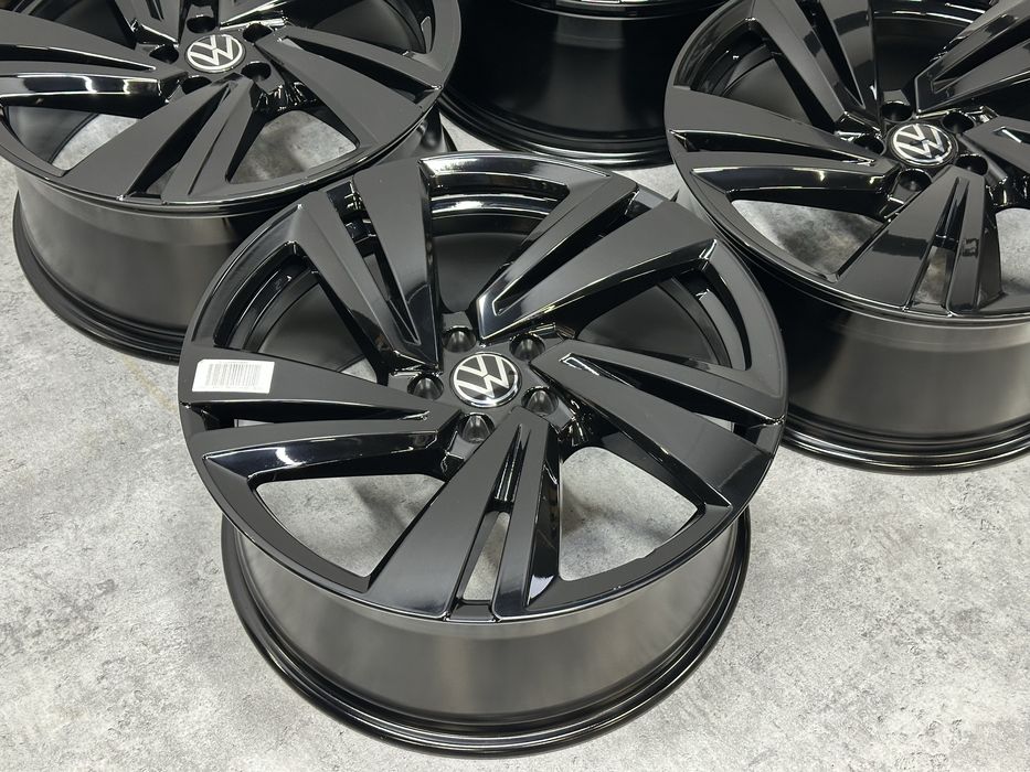 Нові оригінальні диски Volkswagen Touareg R-Line Nevada 5x112 R20
