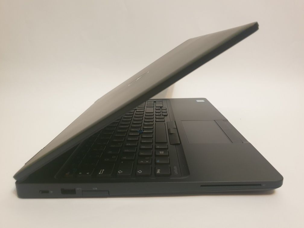 Ноутбук Dell Latitude 5580 15,6" FullHD i5-7200U  8/258