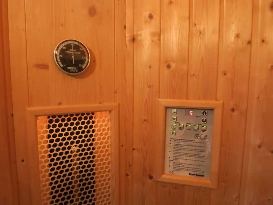 Sauna kabina grzewcza na podczerwień IR-C3  2os 2400 W