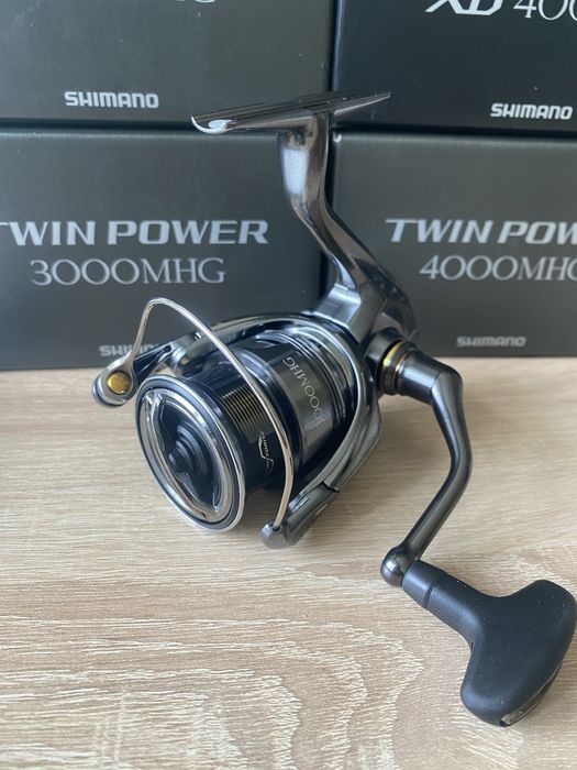 Котушка Shimano TwinPower 24  3000mhg,2500s,4000mhg