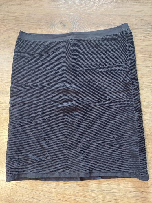 Czarna obcisła  spódnica, miniówa Pieces. Rozmiar L/XL