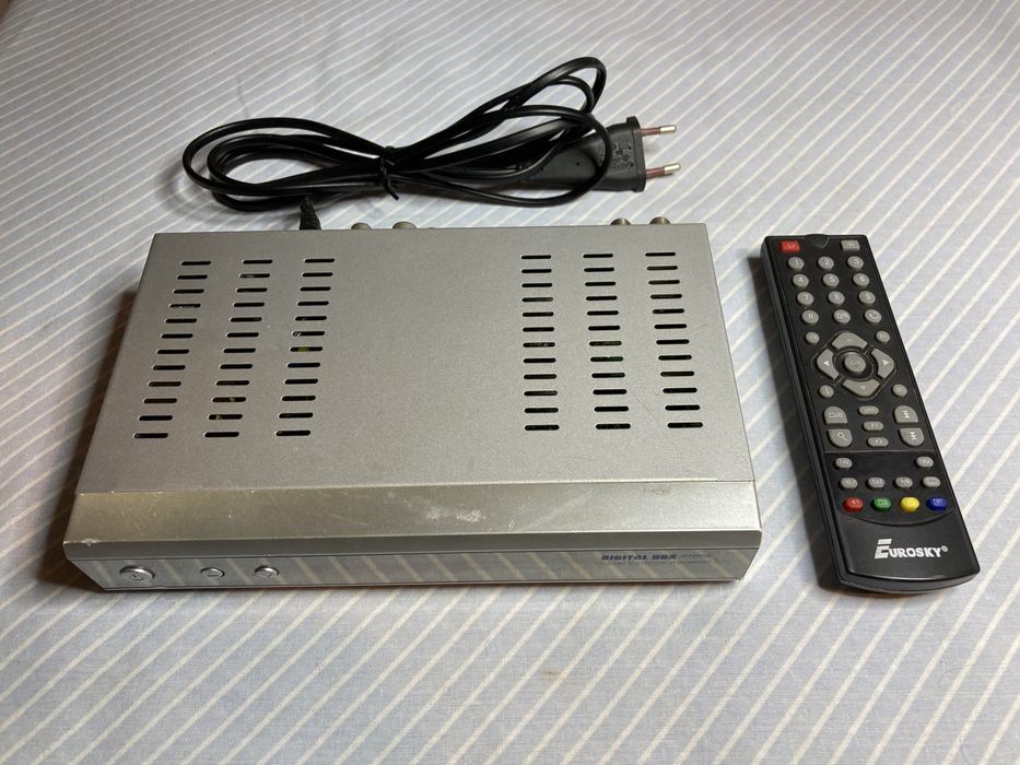 Ресивер Digital box 4100C
