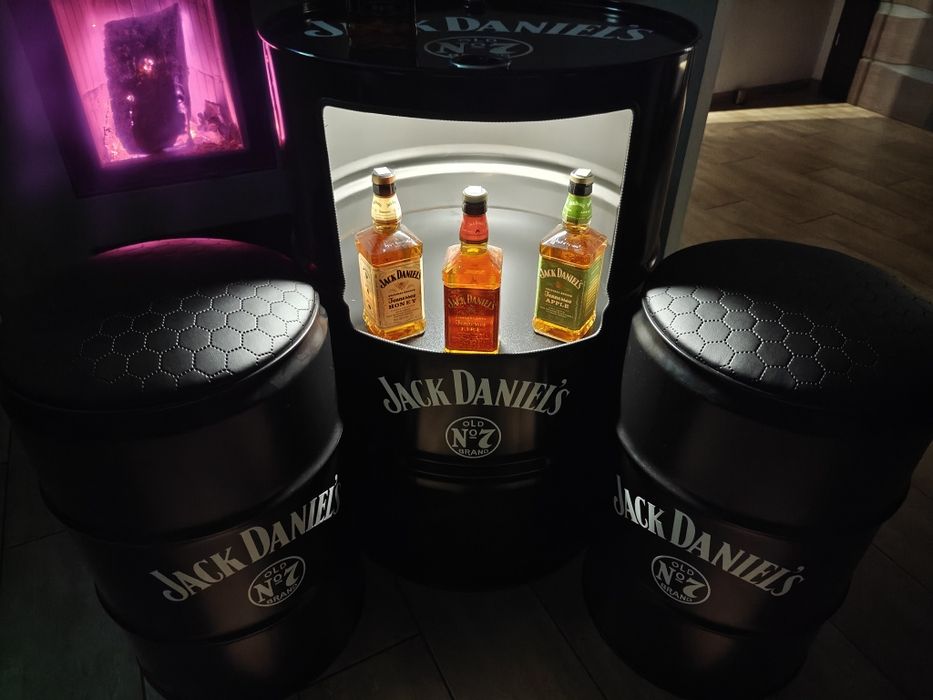 Zestaw mebli z beczek Jack Daniels