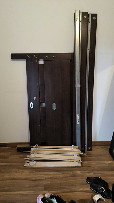 Vendo cama de casal com colchão.